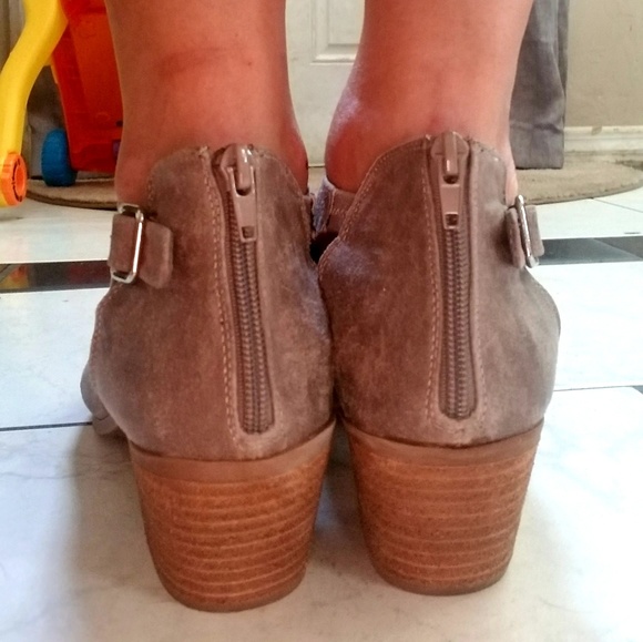 GUC, Carlos by Carlos Santana open toe booties - Picture 6 of 8